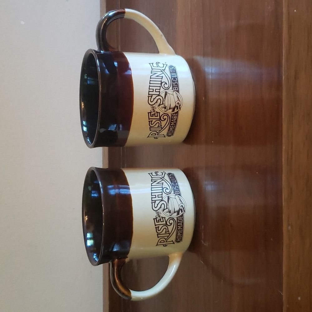 Vintage 1984 Hardee's mugs